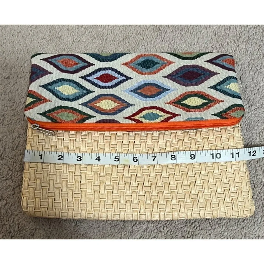 Takis Adamopoulos beautiful clutch